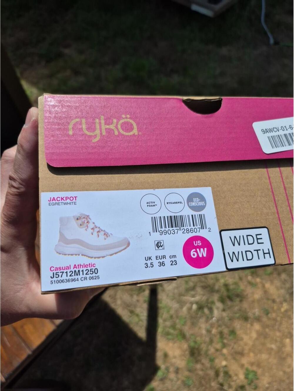 Ryka Hiking Water Repellent Jackpot Lace Up Boots New 6 Wide Tan New $120 MSRP - Picture 7 of 7